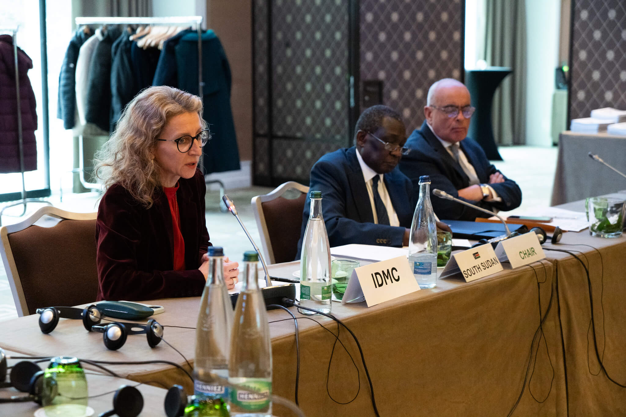 Alexandra Bilak, IDMC Director, H.E. Alier Deng Ruai Deng, Ambassador and Permanent Representative of South Sudan to the United Nations in Geneva and Chair of the Group of African Ambassadors in Geneva, and H.E  Amr Abdellatif Aboualatta, Ambassador and Permanent Observer of the African Union to the United Nations in Geneva (from left to right), at the presentation of IDMC’s report on internal displacement in Africa. 