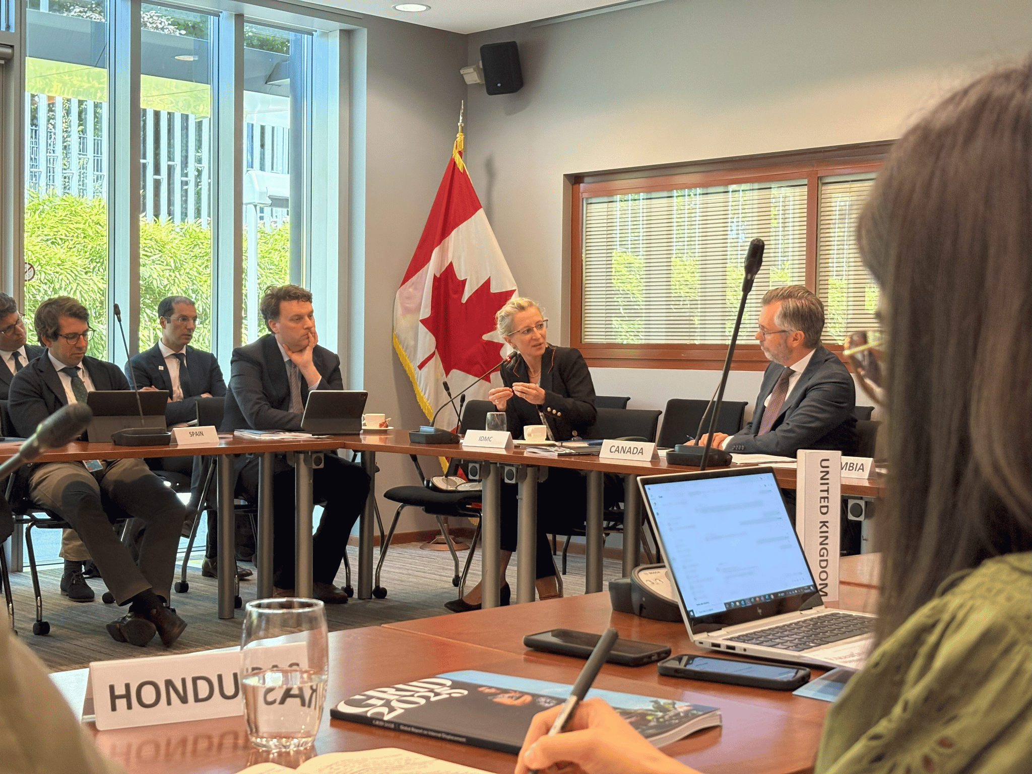 IDMC director Alexandra Bilak presents the findings from the Global Report on Internal Displacement 2025. Photo: IDMC